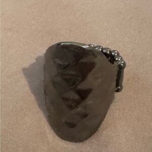 Black Geometric Ring